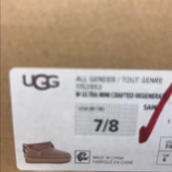 UGG ULTRA MINI CRAFTED REGENERATE - Picture 6 of 6